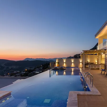 La Azur Villa